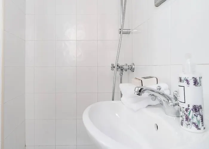 Apartment Authentic Seafront Experience