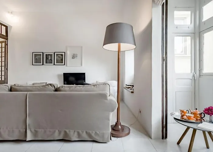 Authentic Seafront Experience Apartment *