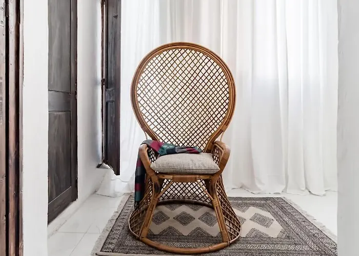 Authentic Seafront Experience *