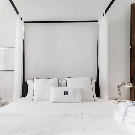 Authentic Seafront Experience Sliema