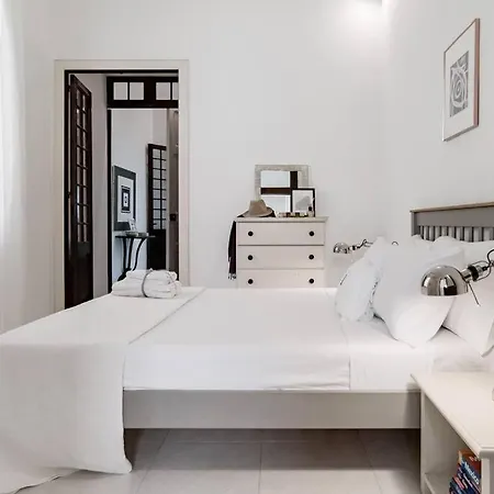 Authentic Seafront Experience * Sliema